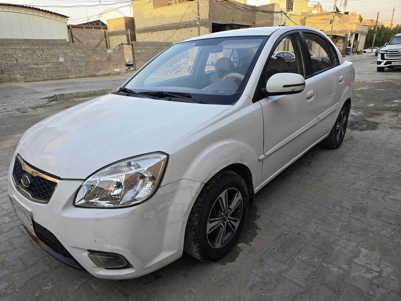 كيا ريو ٢٠١٢ خليجي مكفول محرك وكير جدد ١٦٠٠ كهربائيات تبريد كله شغال منظومه غاز  رقمها ومكانها  كربلاء  مداور ثالث يوم السعر ٨٠ وبيها مجال  هاتف ***********
