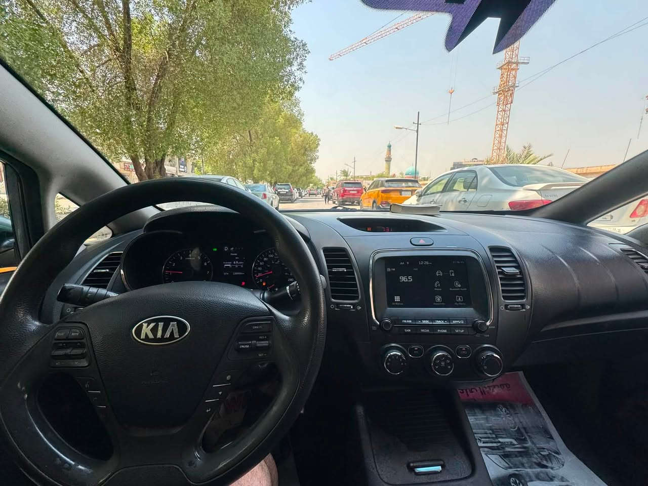 فورتي رصاصي 
***********
موقع السيارة باليرموك
11500
