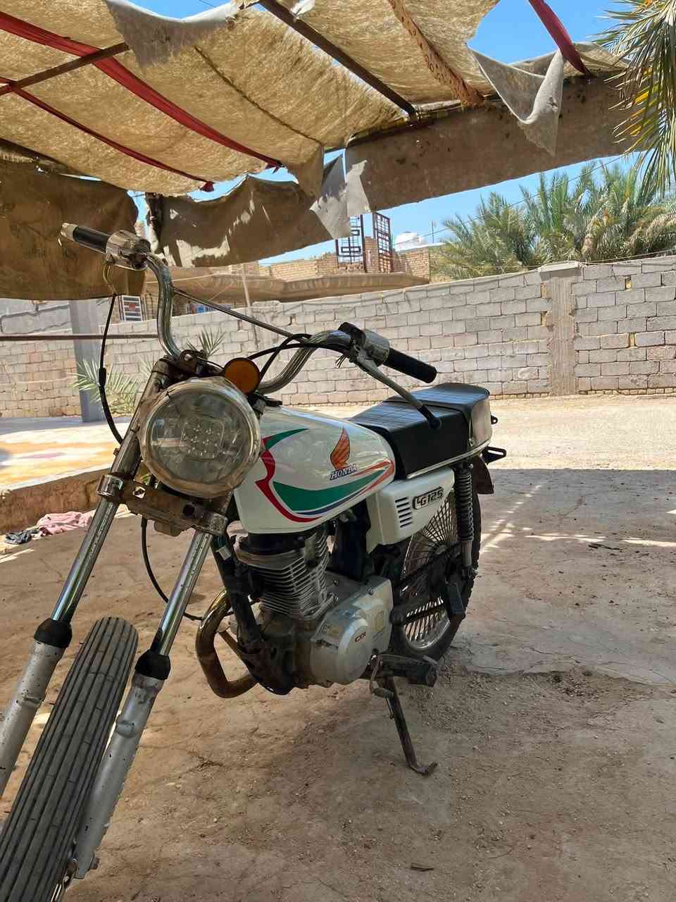 سلام عليكم تايكر موديل ٢٠٢٠ كلك للبيع سعره ٣٥٠
***********
