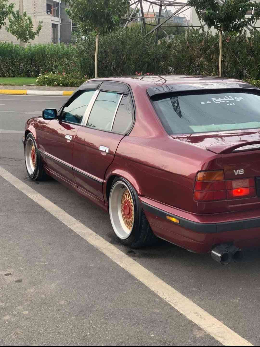 🌹بەناوی خوای گەورەومیهرەبان ‌🌹
BMW  525
مۆدێل1991                   ***********
   مەکینەکەپسی 525 گێڕعادی گێڕو مەکینەی بەشەرت تەقەوڕەقەی بەشەرت چ تازە پێش و دوای داگیراوە   چوارتایەو ویلی bbs لەژێره  چوارجام کارەبا قفڵ مەرکەزی و   تەبرید بە شەرت لەگەڵ سوڵف تەبریت ئشپیکە سعری  32گەڵاو کەمێک معامەلە ناونیشان سلێمانی

