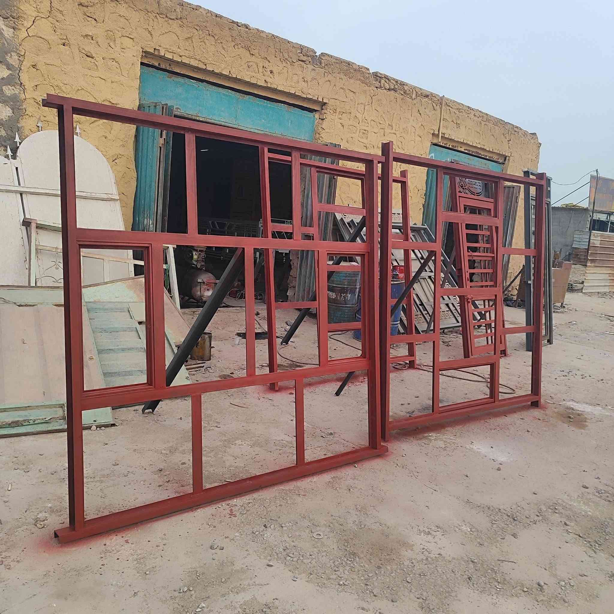 شبابيك ٢×٢ • عدد ٣ • حديد تركي