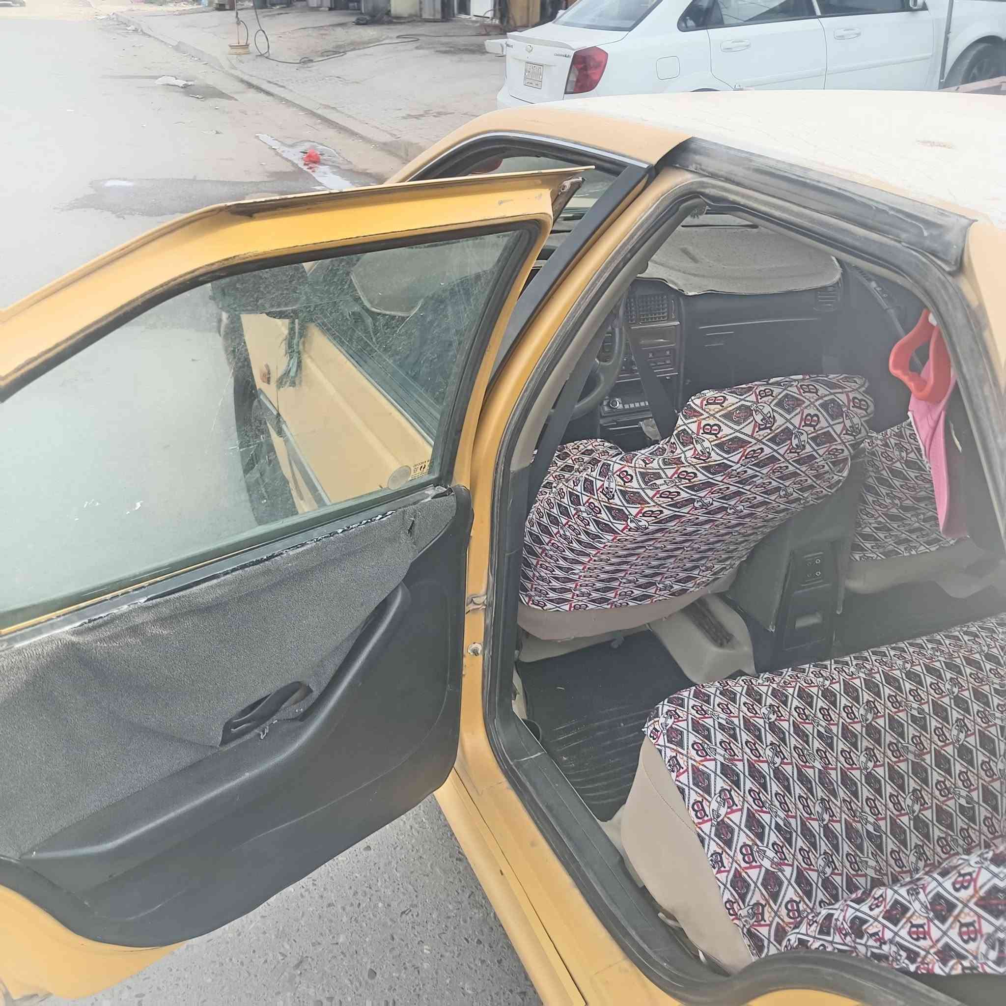 مكفولة • اتصال خاص • للبيع