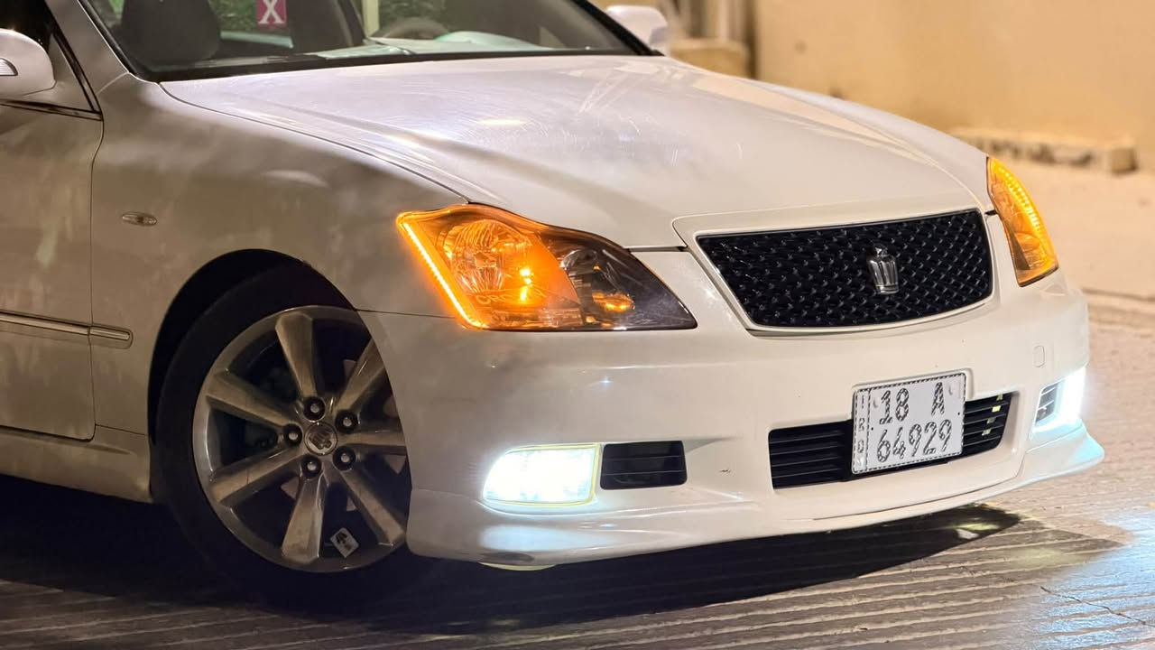 الصدفي. وقرار 102 🤍
للبيع كراون شاهينه 
(سياره جديدة  كلش )
تحوير فوك امارات وجوه نجف 
دشبول أمارات جديد 
رقم نكليزي بابل  مشروع وطني اصولي تسجيل جديد قرار 102 
وتسجيل لاول مره  سنويه جديده ونافذه لنهايه  2031  تحويل ثاني يوم بسمك   
مديل. 2004. اصل ~~~
كفاله عامه من كل شي 
مكينه وكير وحداديه كارتون 
تئدفه تبريد خلفي وأمامي كله جديد وجاهز 
تخم تأير جديد 
السياره ما عايزه برغي 
مكينه الجبيره كير. 6. نمر 
♕  المواصفات ♕
@. 3  دكم  : 
@شاصي 82 
@ستيرن كهربائي 
@ستيران صاج اصل 
@نضام ترحيب عند الاقتراب
@مري شفط بلاد
@جي بي اس خرائط 
@تحكم  خلفي كامل بلصوت و التبريد 
@شاشة كبيرة  
@ويل كب  دنك بلادي   
@سيدي جنجر خزن 
@كامره خلفيه دواره 
@برده خلفي 
@بردات صفاح 
@مثبت سرعه 
@حساسات خلفي وامامي بلاد
@كشنات كهرباء 
@دمام خلفي 
@ويل 18 بلادي 
@ نيكل باب اصلي
@ قواعد ارقام اصليه 
@لايت زنون بلاد 
@تبريد خلفي 
@مري إشاره + ترحيب اصلي 
@غرفة بيجي  وصاج ملكي 
@تحكم استيرن جهتين 
العنوان : النجف الأشرف 
(***********) 📞☎️
💵السعر   158.  مع مجال بسيط 
مكاني نجف. ل اتصال 📞 
***********. ليث حازم
