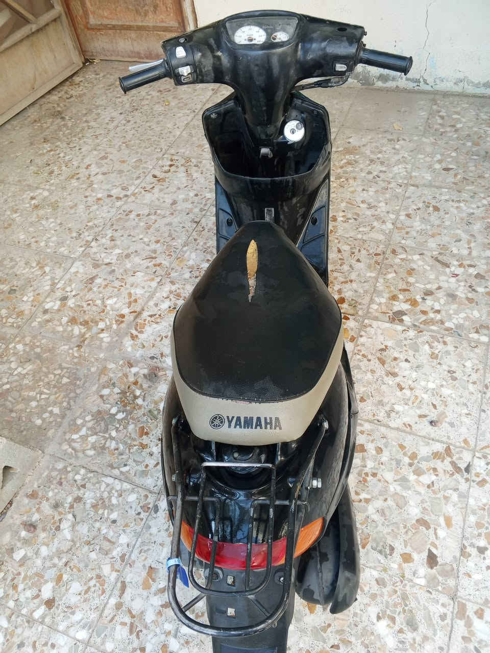 دراجه بيجي نضيفه جداً حاويه وعلى ايدي سلف نكره تشتغل وهندر وكامله أي نقص مابيها 
مبدل بستم فقط شلعه ومعدل حلوات لاتخربط ولا تكطع
سعر 400 بيها مجال بسيط *********** ناصريه مركز
