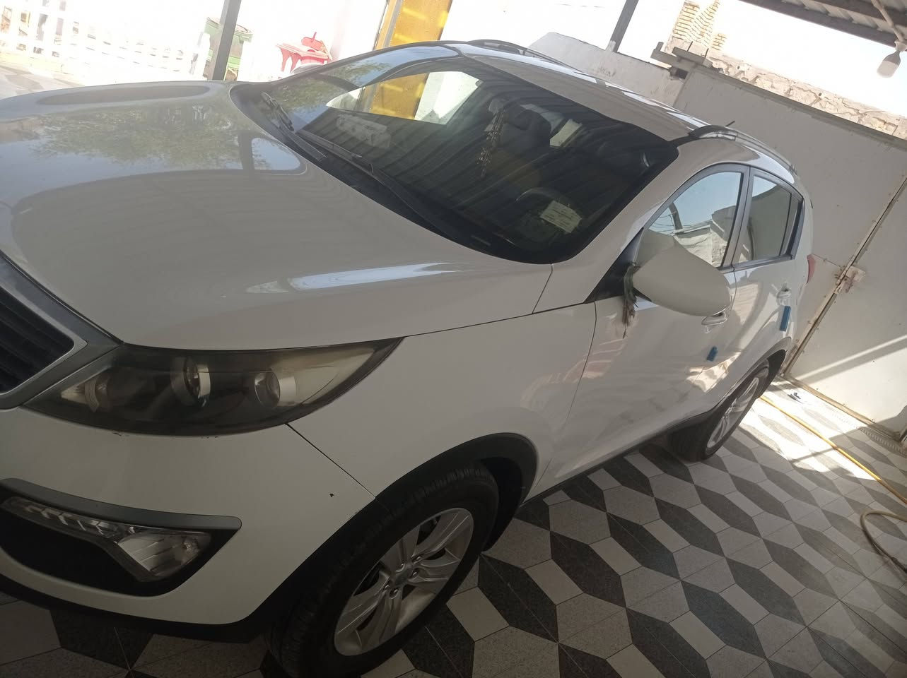 اسبورتج 12 خليجي بأسمي بيها باب السايق والوراه بارد ورش والباقي كفاله محرك دوش 2400 السياره جاهزه مال جناي تدفئه تبريد تايرات جدد السنويه لنهايه 27 
السعر 130 وبيها مجال المكان الناصريه  
***********
