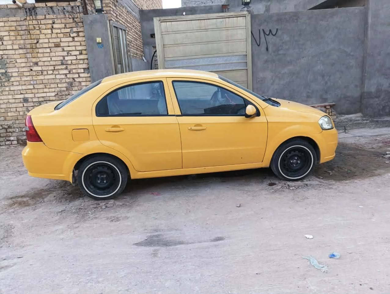 السلام عليكم افيو موديل 2007 جاهزة من كلشي كير مكينة حاوية تبريد وية السوج حدادية جديد كير عادي داخل اسود تخم تاير جديد مكان السيارة بابل السعر 40وبيها مجال قليل للاستفسار الاتصال على الرقم ***********
