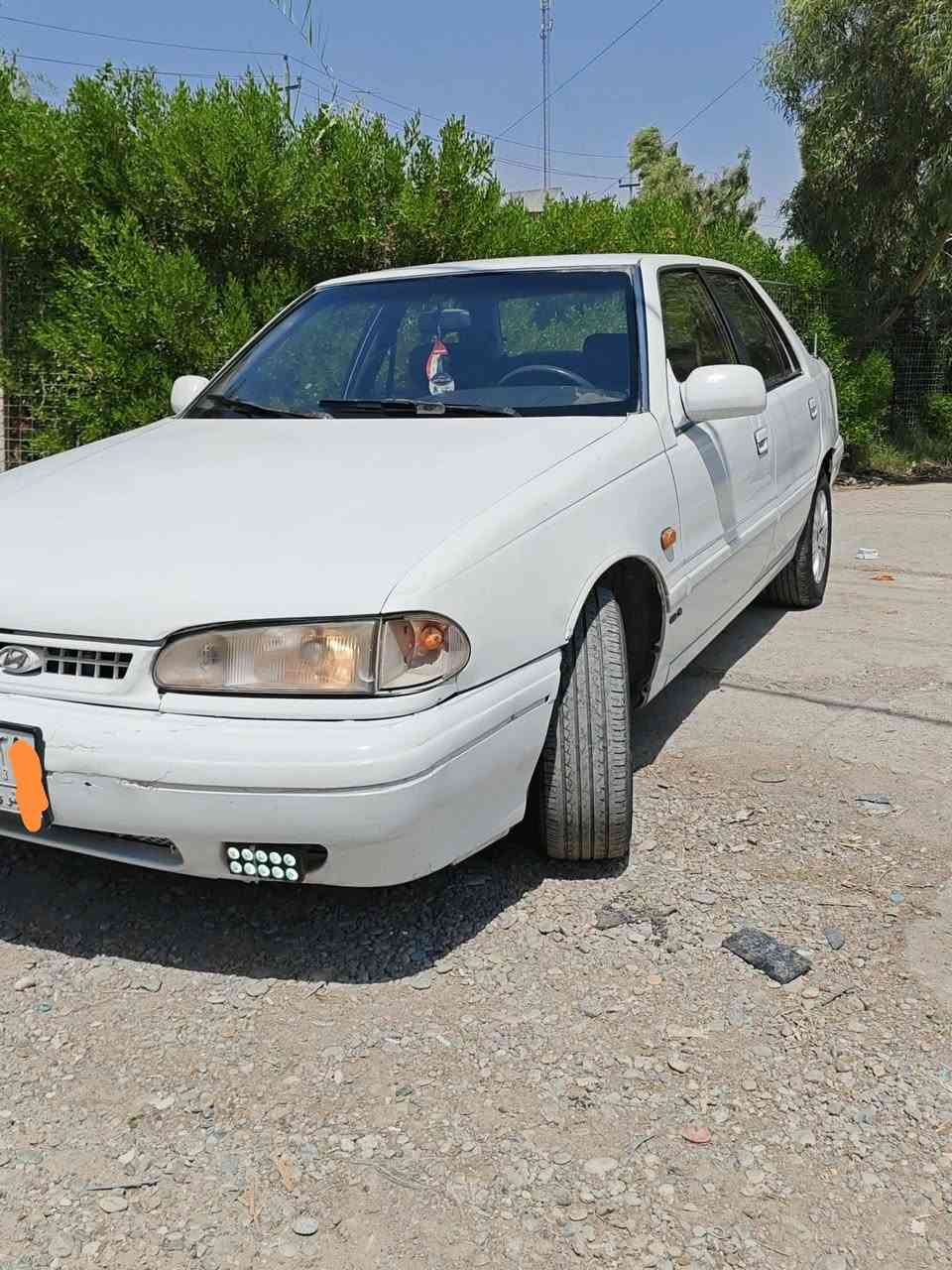 السلام عليكم سياره هيونداي سوناتا موديل 1993لون ابيض رقم نينوى قطره صبغ مابيها غراض تبريد مشدوه كامل فقط بيها نقص كمبريسر..محرك كير توماتيك شرط داخل نظيف وكدام العين وراعيها الشرعي موجود وشرط التحويل شراي خابر *********** او راسلني وتدلل
