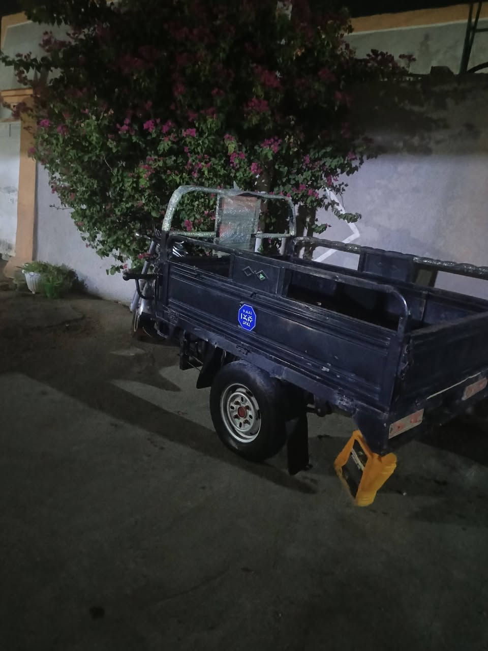 ستوته للبيع موديل 18 كلك اوراقه ضايعه تريد مكاتبه اتكاتب وياك تكفلك من السرقه ستوته  كامله كله شغال سلف كهربائيات مكفوله شاصي وركبه ستوته كامله مكمله كل نقص مابيه معروضه ب975 وبي مجال ‏‪***********‬‏ حله محاويل
