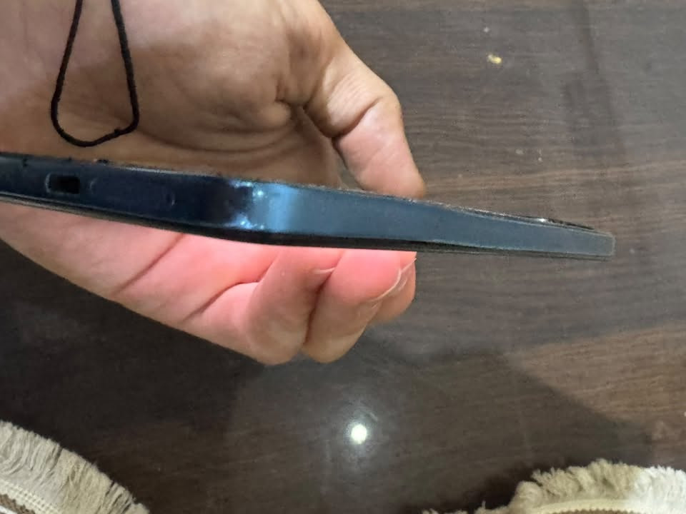 السلام عليكم .
جهاز بوكو X4 برو G5
جهاز نضيف استخدام بسيط 
ذاكره 256
جهاز مفيد من ناحيه ألعاب او تخزين 
بي الضهر مكسور ومغلف ما مأثر ع جهاز وكله على وضع بلاد ما مبدل 
سعر 145 بي مجال بسيط 
***********
