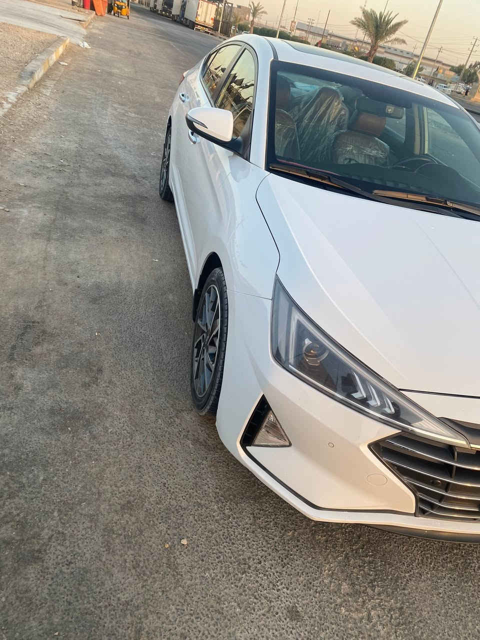 سلام عليكم
النترا موديل ٢٠٢٠ كفالة عامة سيارة جديدة وحلوة 

رقم بغداد شرط التحويل 

مكان كربلاء طويريج 

للاستفسار ***********
