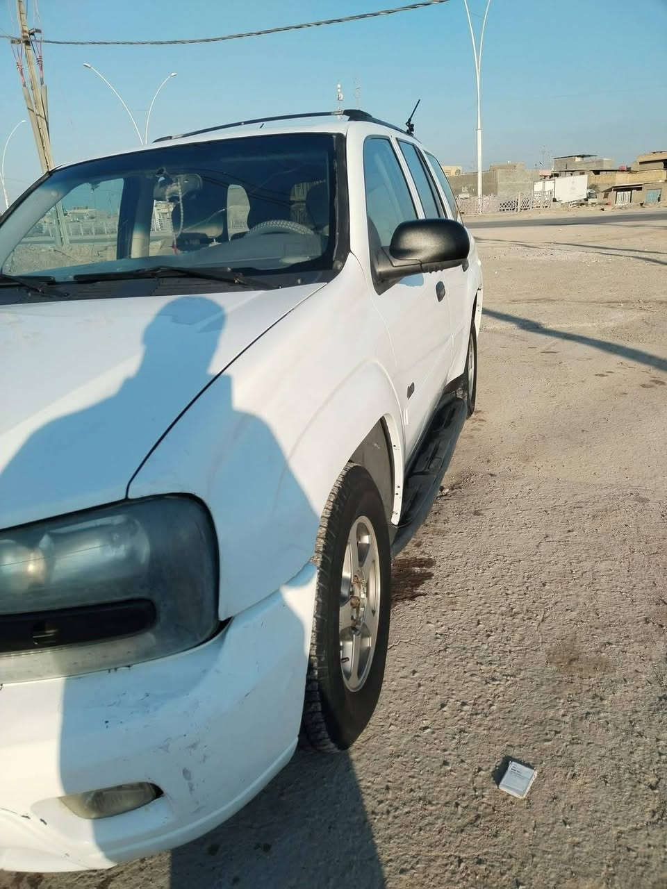 سيارة بلايزر للبيع موديل٢٠٠٦ سنوية ٢٠٢٧ محرك وكير كفالة تبريد شغال كهربائيات كاملة بيها صبغ قطعتين السعر ٨٠ وبيها مجال شرط التحويل التصال على الرقم *********** البصره القرنه
