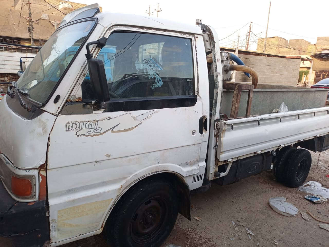 السلام عليكم كيا حمل للبيع موديل 95 رقم واسط الماني مكان بغداد سعر 43  رقم***********
