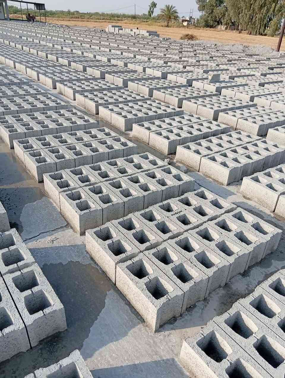 بلوك اوتوماتيكي درجه اولى
بلوك كلب شرط القوه ومتانه 
وأصل الكافه مناطق بديالى سمنت كيلوين وثقيله***********
