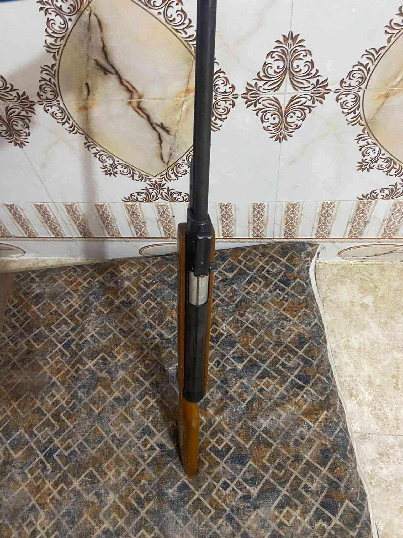 السلام هوائيه وآيفون ١١ عادي بلادي فقط ضهر مفطور وردمي ١٥c للمراوس بجهاز قوي شعندك نزل يفضل ايفون 
للتواصل 
‏***********

نص مكتوب في الصور:
- حول إصدار iOS 26.6 اسم الطراز iPhone 11 رقم الطراز MWKY2LL/A الرقم التسلسلي G0PZMPBBN72W انتهت صلاحية التغطية سجل تاريخ القطع والخدمة الأغاني الفيديوهات ٦٦ الصور ١٣٠ التطبيقات ١٤ السعة ١٢٨ غ.ب. متوفرة ٨٦,٠٧ غ.ب.