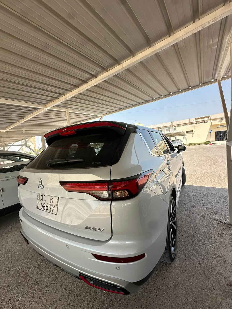 اوتلاندر • هايبرد • ٢٠٢٤