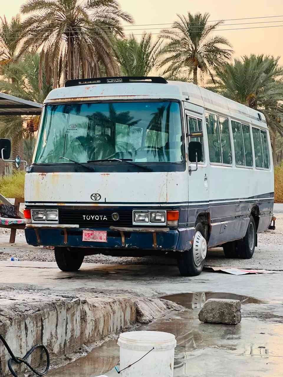 السلام عليكم كوستر موديل 84للبيع السياره مكينه بانزين بيها تبخير حداديه كير وأكسل بحاله جيده السعر 7ونص وبيها مجال عنواني بابل اي استفسار خاص او ***********
