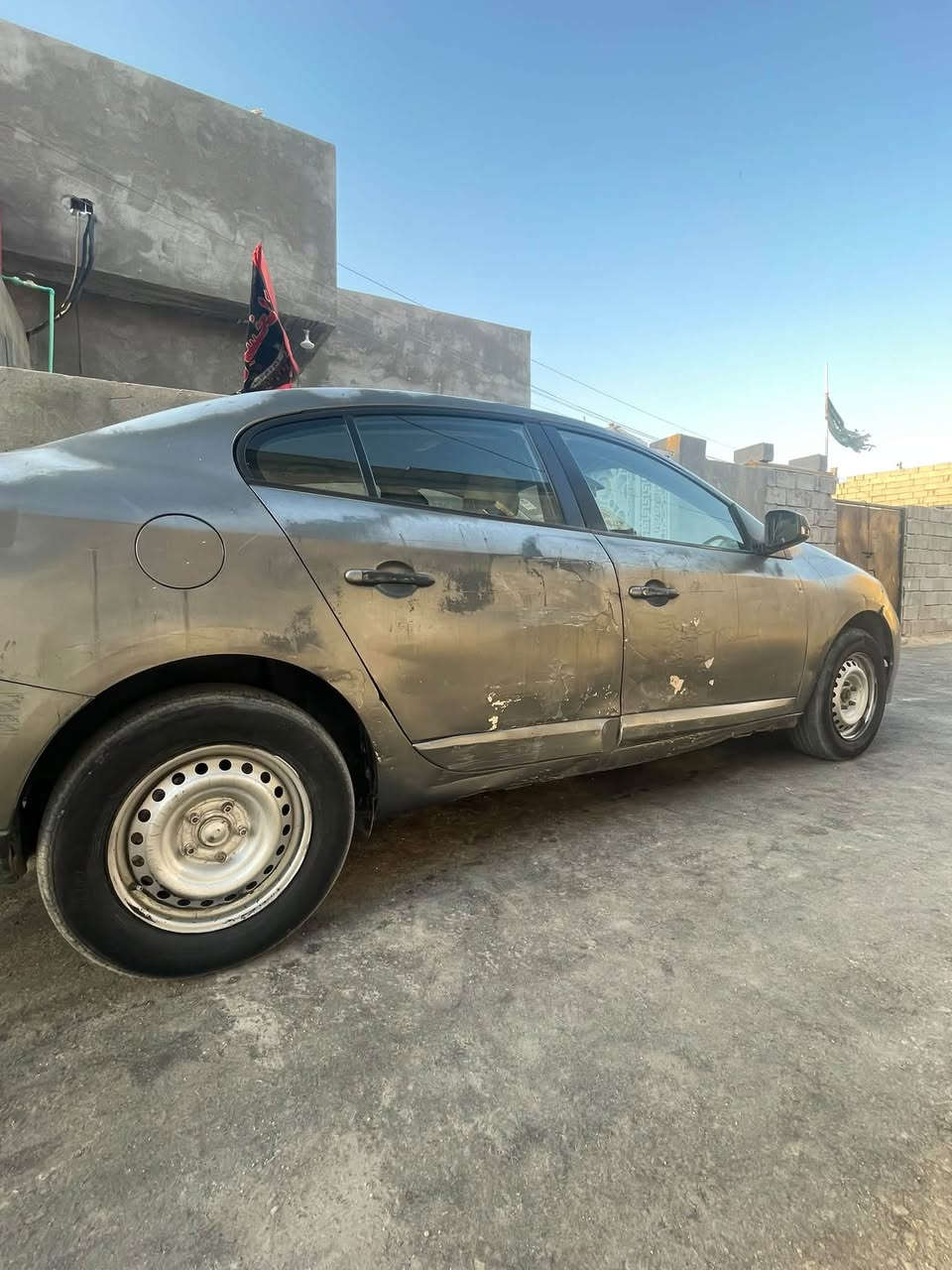 رينو فرنسي • ٢٠١٥ • ماشيه ١١٤ الف