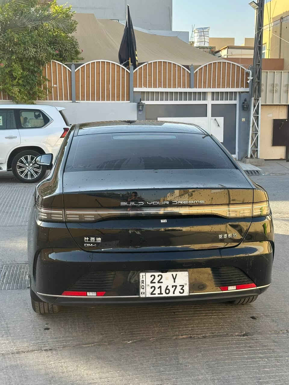 سلام عليكم تحيه طيبه للجميع 
BYD دستروير 
لون ◾️black
الممشه الكلي 11 الف كيلو متر 
سياره بحاله الوكاله زيرو 
تحمل لوحه رقم اربيل الدولي 
كفاله عامه من كلشي حداديه كلشي زيرو
السعر 20:500 مليون دينار عراقي 
تشوفها غاليه جوه نعالك السياره
ملاحظه سياره رقم اربيل اغلى من بغداد 
مكاني النجف الاشرف 
للتوصل 
***********

