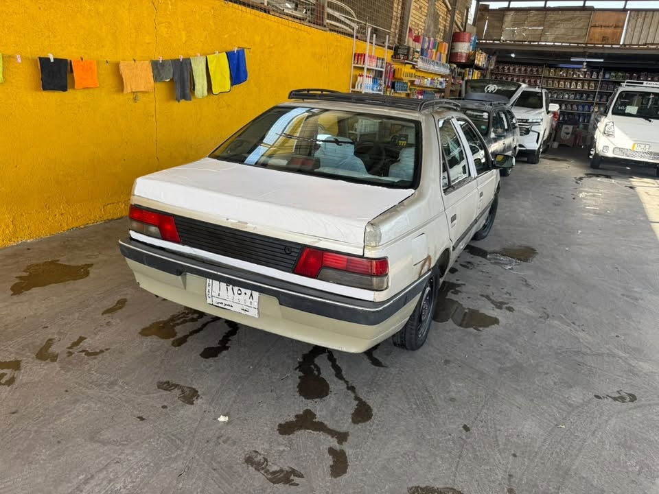 بيجو روا٢٠٠٩
كير ومكينه كورلا اوتماتيك مكفولات
تبريد ثلج
تحويل ثاني يوم واعيها يريد مداور 
سعر٢٤مكاني نجف
***********
