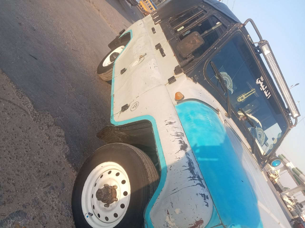 السلام عليكم واز 200للبيع السياره مكفوله كير مكينه محرك اكسن فاره شاصي دوشمه كهربايات براويز سلايت سياره كبل لشارع ***********
