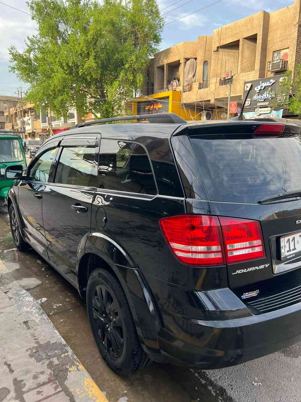سلام عليكم 
دوج جورني موديل 2018 
محرك 2400 
الون اسود 
بغداد بأسمي  
سياره كل نقص مابيه عائليه سبعه راكب 
تبريد ثلج ولايبوخ بعز الزدحام
ماشيه 72 حقيقي  
سياره جديده بمعنه الكلمه كدامك الصور نفسه الواقع 
فئه SE
كامره بلاديه 
تشغيل عن بعد 
مواصفات جورني بعد تحكمات فول دبل مايك اتصال 📞
حادثه من امريكا بارد ربع جاملغ راجع بدون صبغ 
باب خلف الصدر مصبوغه 
محرك كير مكفولات وين متريد افحصه 
سعره 137
رقم الاتصال *********** اتصال او واتساب
