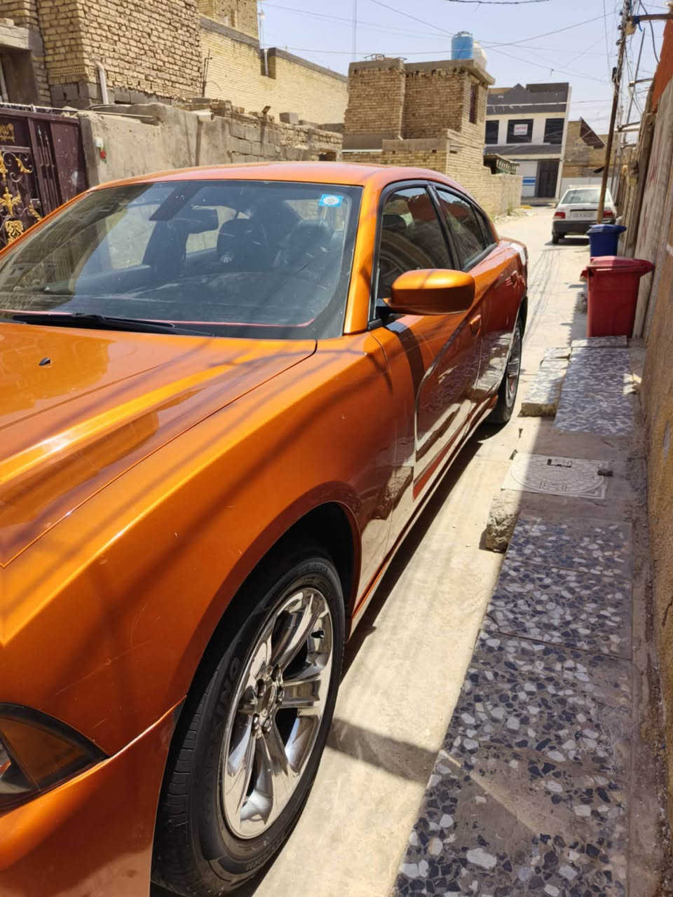 سلام عليكم 
جارجر 2011
وارد كندي 
سياره داخله كفاله عامه
هنا بلعراق بيه بابتين صبغ  بدون معجون وكلشي مذكوز بسونار
مكينه كير كفاله بلكارتون
بيه صوت خفيف بلكسل
تخم تاير 
منضومه زنون 
رقم بغداد بسمي
سياره كامله دينار ما تصرف عليه 
مكان بغداد المدينه
السعر 133
***********
