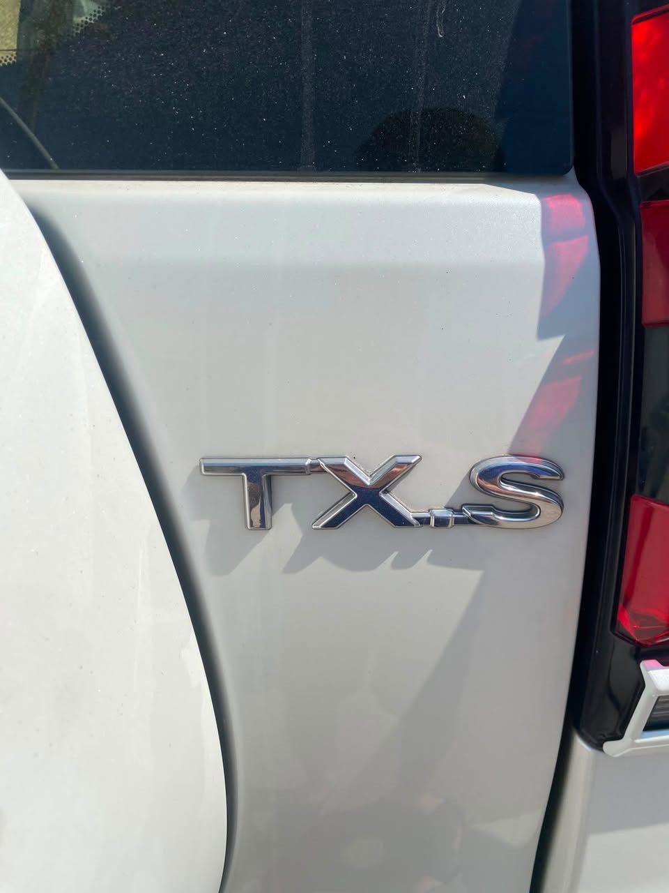 السلام عليكم من رخصة إدارة الكروب برادو موديل موديل 2023 Txs مت نايت سيارة نضيفة بدون صبغ ولا بارد ولا حالوب ولا دبل كود ماشية 64 الف رقم أربيل مكان السياره بغداد الرصافة تلفون ***********
