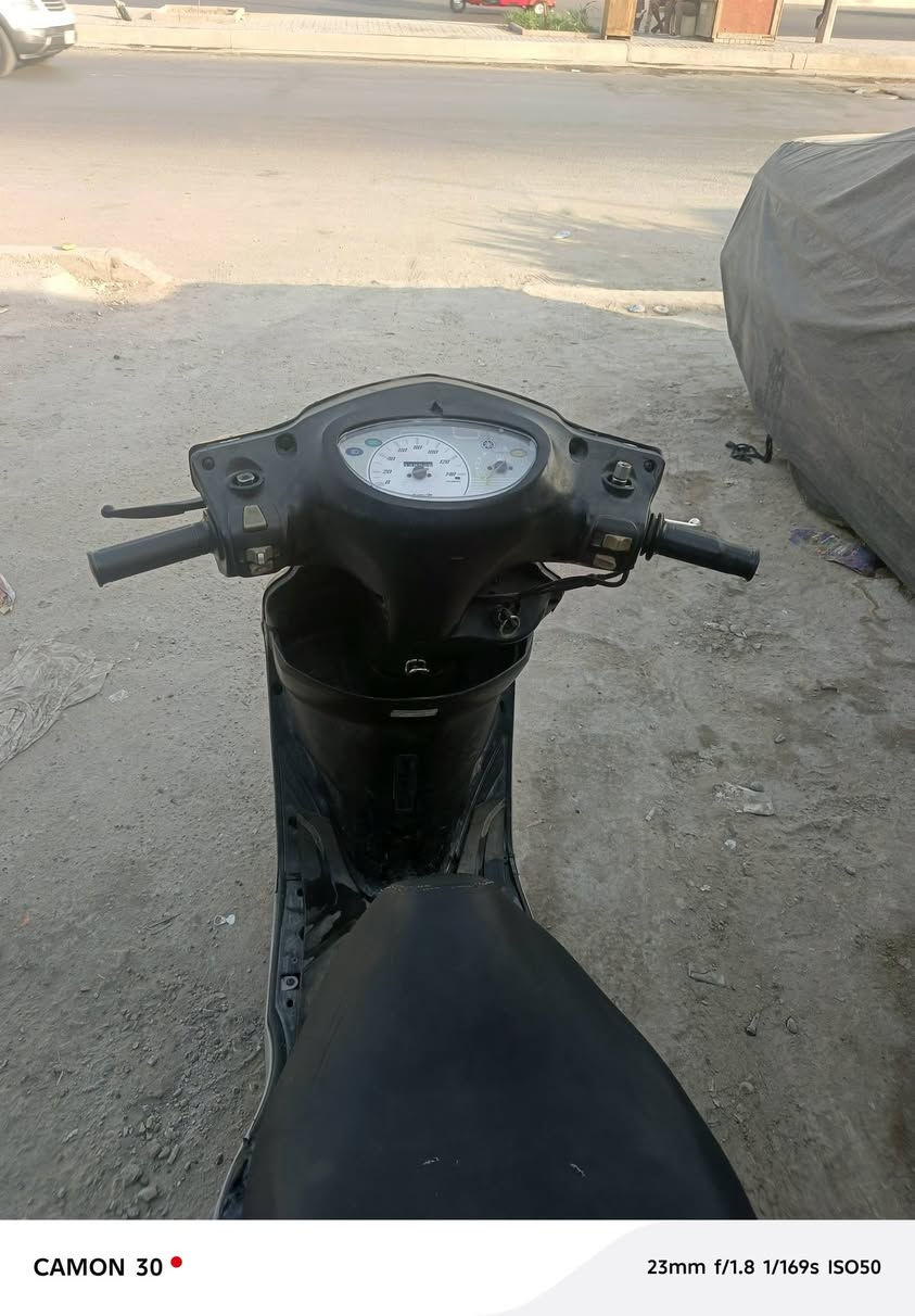 سلام عليكم بريز بغبغاء نوزل دراجه كلش خرسه مفتوحه مره وحده معدل فول كهربايات كامله سعر 650 ***********

نص مكتوب في الصور:
- CAMON 30 23mm f/1.8 1/67s ISO59
- CAMON 30  23mm f/1.8 1/100s ISO132
- CAMON 30 23mm f/1.8 1/100s ISO114
- CAMON 30 23mm f/1.8 1/169s ISO50
- CAMON 30  23mm f/1.8 1/193s ISO50