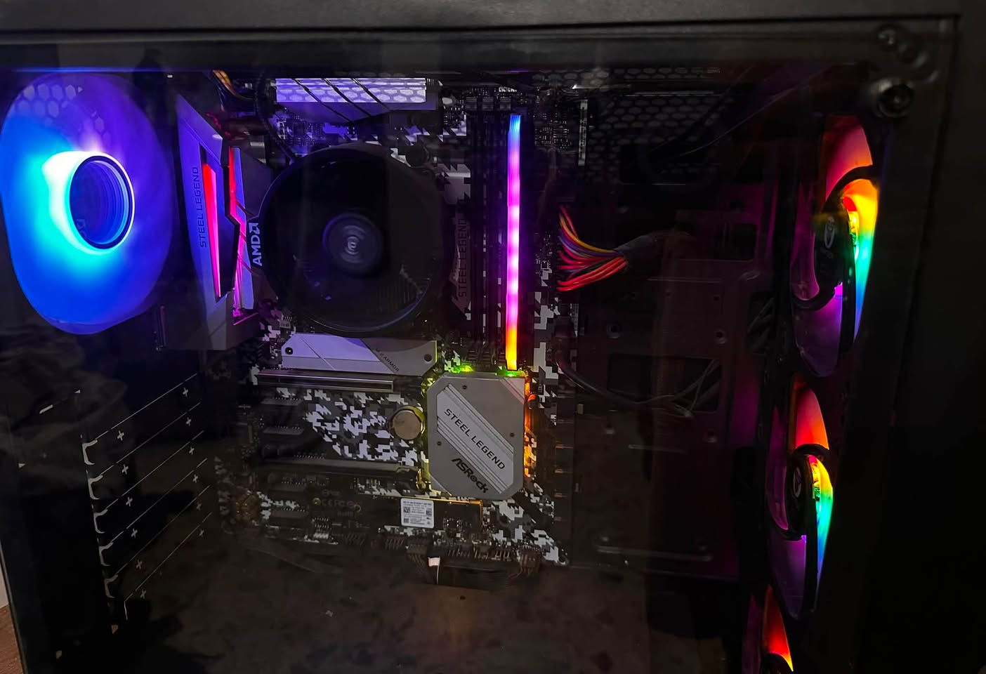 كيس كامل للبيع
b450
8G ram 
3400G
512 GB m.2
للبيع السعر 300 الف 
للتواصل واتساب ***********
