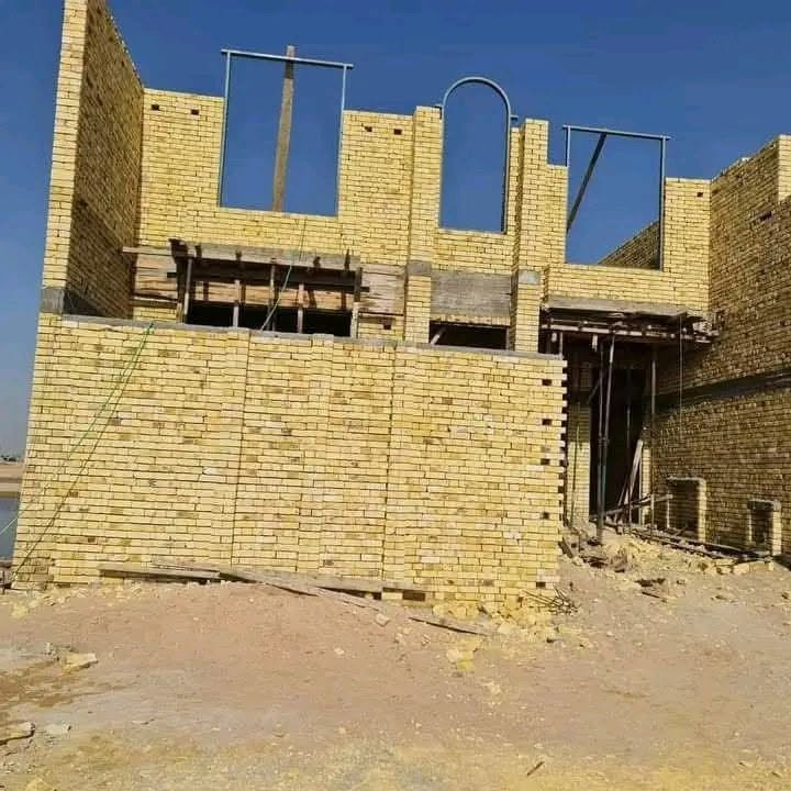 خلفه بناء طابوق درجه اولى ستلام مهندس 
***********
