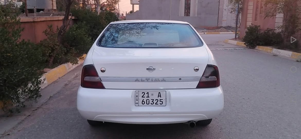 نيسان ئالتيما گير تؤماتيك مؤديل 2000 
شارى كؤية🌹***********🌹***********🌹
رةقةم ئةسلى سليمانى گير و مةكينة بةشةرت
تةبريد لةگةل سويچ قفل مةركةزى كؤنترؤل
جام كارةبايى ئاوينة كارةبايى سوكان پاوةر
تةزجيل شاشة  ناو زةرد فؤرميكا
٤ پستؤن بةنزين زؤر كةم دةخوات
كارةبايى هةموو گيانى ئيش دةكات
زؤر زؤر جوان و توندوتؤلة زؤريش بةهةلمةتة
سةنةوى نويية تاوةكو🌹2029🌹بةناوى خؤمة
غرامة و بةناوكردن بةشةرت
گؤرينةوةش دةكةم بةشتيك بةدلم بيت
بةقيستيش دةيفرؤشم بةشةرتى كؤمپيالةى
نرخى / ٤٥گةلا 
ژ.م  / ***********🌹*********** كويسينجاك, أربيل
