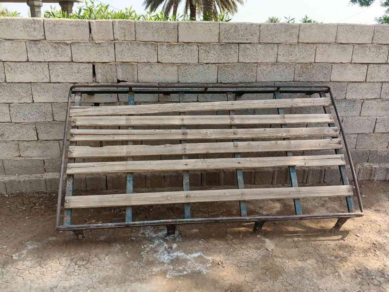 سلام عليكم  متوفر سوبايه زيتونيه العنوان بغداد الرضوانيه بسعر 50وبيها مجال
