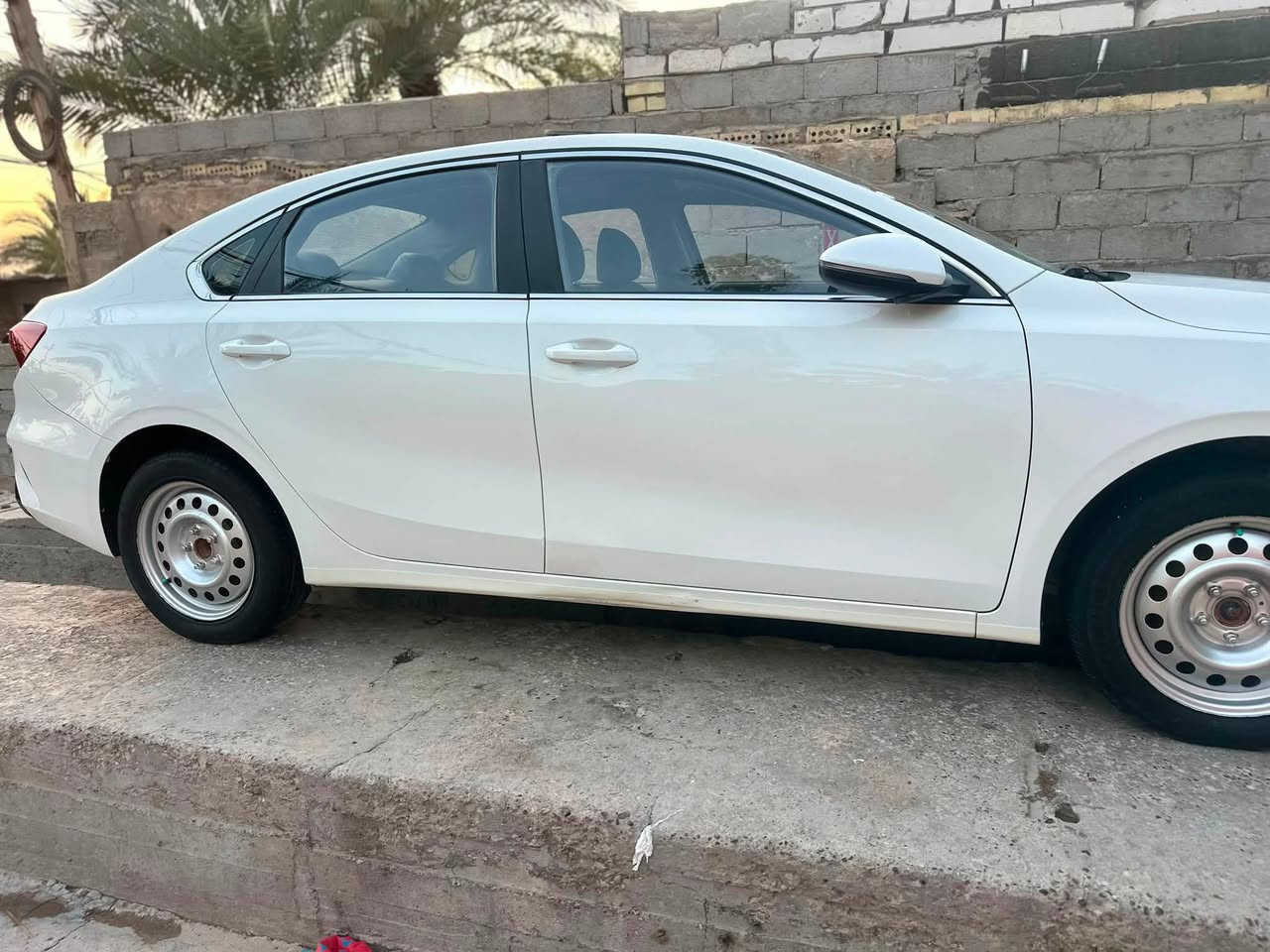 تحيه طيبه السلام عليكم 
كيا كي 3 2024 
فول مواصفات 
عداد المسافه 54
محرك 4 سلندر 1500 دبل نوزلا 
كشنات جلد 
بصمات تشغيل ابواب 
شاشه كامره 
تحكم ستيرن 
حساس 
فتحه سقف 
مري اشاير بلمري ترحيب 
ويل كب 
تبريد قطعه وحده 
مكفول 
رقم اربيل شرط تحويل مباشرة 
العنوان نجف كوفه تفاصيل اكثر 
نتصال ***********
