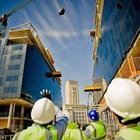 بناء متكامل • تشطيب راقٍ • تقسيط
