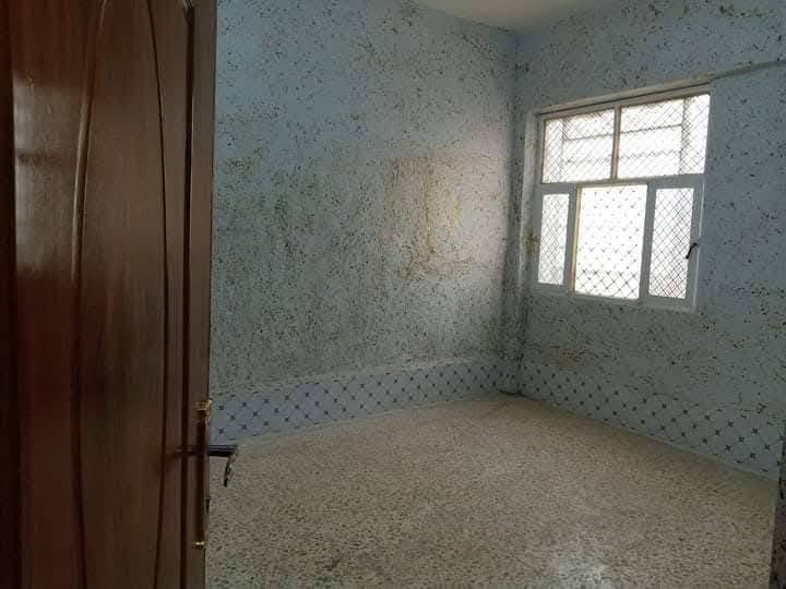 حي الوفاء • ركن شارعين • غرفة وصالة