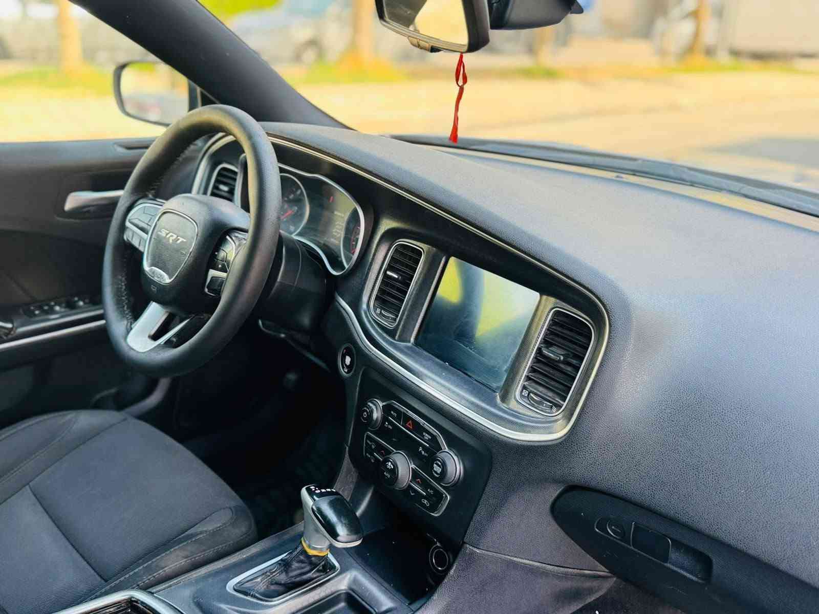 جارجر موديل 2018 اصل وأرد كندي بدون حادث سياره كفاله ضربه وصبق وتبديل بيه قطعه واحده كلير فقط وباقي سياره كفاله سعر 177وبيه مجال رقم هاتف*********** موصفات سياره شاشه كامره خلفيه شاشه كبيره حساسات خلفية ماميه تشقيل عن بعد رادارات بل مري تدفئه كشنات كشنات كهربائي بصمه تشقيل بصمه ابواب تحكم استيرن مثبت سرعه قطعتين تبريد سياره تويل محرك 6سندر محرك وكير كفاله حداديه تخم تاير جديدات مكان سياره كربلاء مكلف بل نشر كربلاء, العراق

نص مكتوب في الصور:
- 22 إدخال نص
- 22 H إدخال نص
- إدخال نص