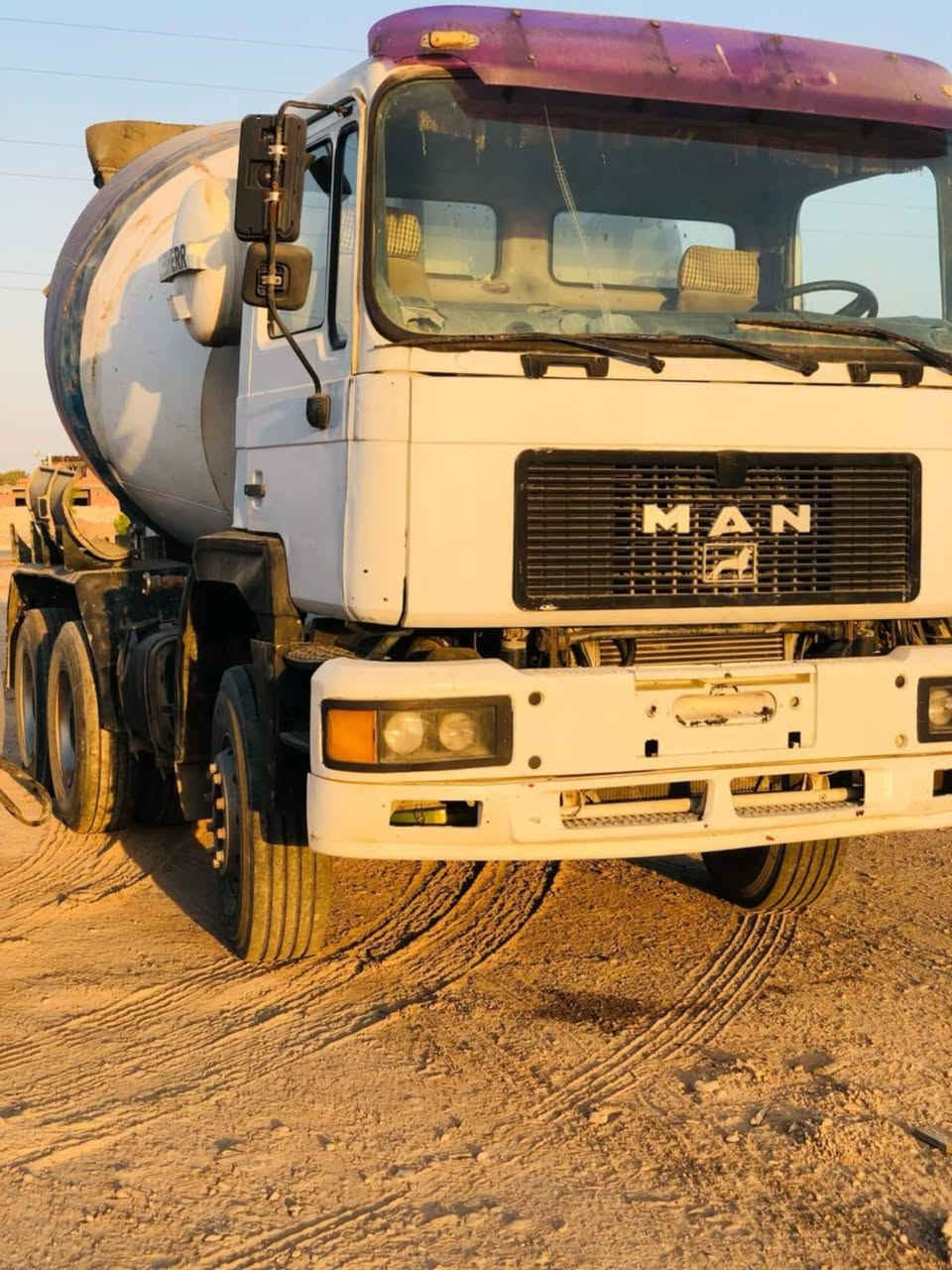سلام عليكم مان صقر موديل 98 مجموعه سكانيه سياره نضيفه كير محرك خير من الله مكاني ديالى رقم ***********
