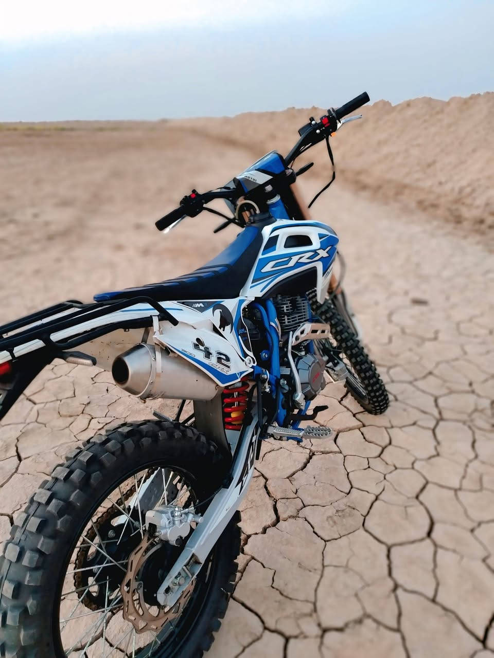 قفاز crx 2025 طالعه 2026 شهر الثالث دراجه فول مكفوله كفاله عامه من الشخط ومن التفيلس السعر 1500وبيه مجال مو شراي لاتخابر رحمه لاهلك دراجه وكيل  مكاني العماره تواصل واتساب او اتصل *********** الدراجه كلشي ششغال
