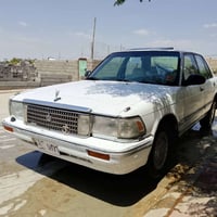 سيدان • اوتوماتيك • ١٩٩٠