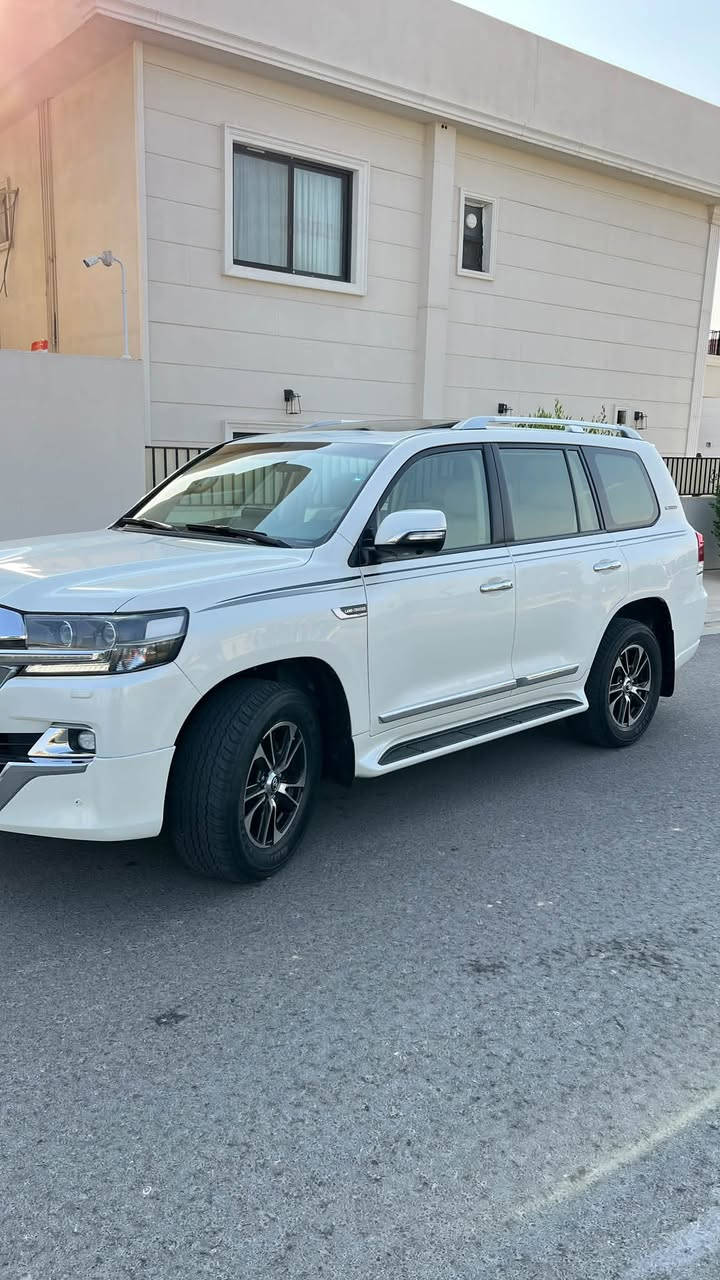 لاندكروز GXR v6 4000
رقم اربيل 
ماشيه 173الف 
كلين مكفوله كفاله عامه من الصبغ والبارد واي حادث 
السعر 455 ورقه والتحويل مباشر 
للتواصل الاتصال على الرقم ***********
