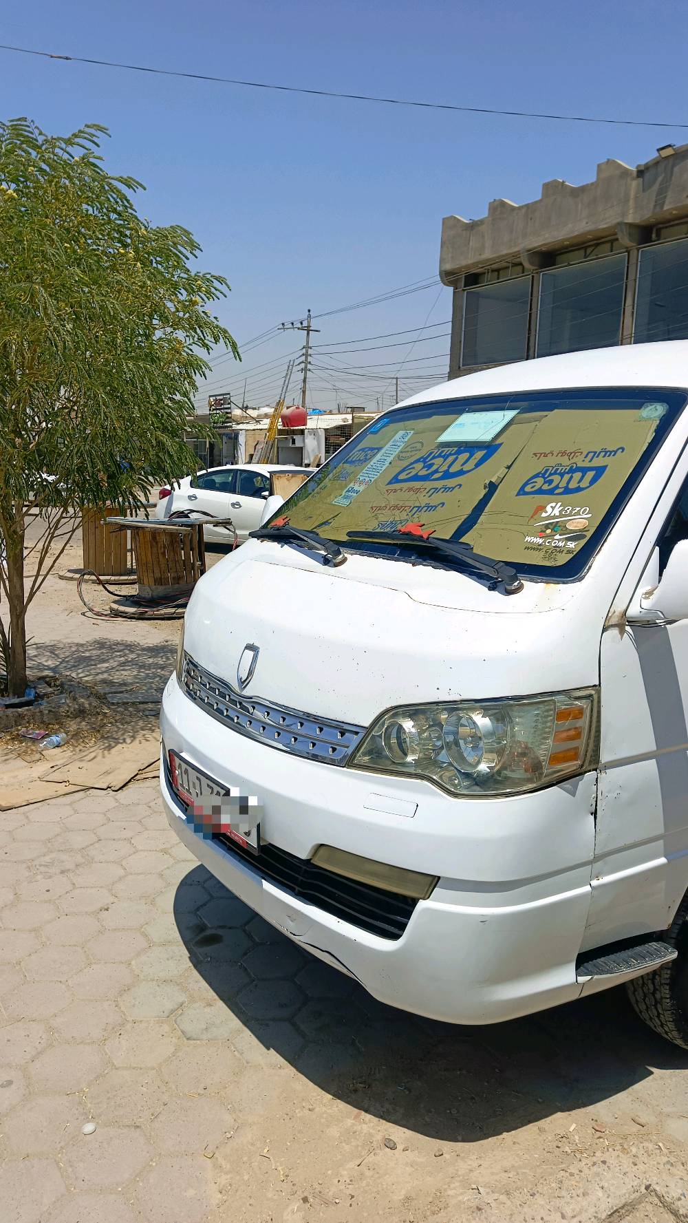جنبي h1 حرة للبيع رقم بغداد دولي.  ترهم مراوس ب نيسان سني او اكسنت او سيراتو او النترا  
بسمي مشروع وطني 
كير محرك اكسن مكفولات مكينه y4
بيهة دعجه بل طويلة مثل ما موضح بل صورة 
و بيهة بارد كد شبر بل بجم مثل ما موضح بل صورة 
صدر امامي خلفي جديد كهربائيات كلهة شغالة
تبريد عوزة بس كمبريسر بواري كاملة فانات شغالة 
 مكان السيارة بغداد المدائن خلف مرقد الصحابي سلمان المحمدي 

سعر 80 و بي مجال شي قليل 

للاستفسار اتصال /***********/