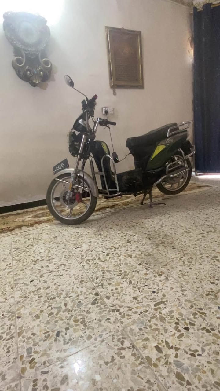 سلام عليكم داجه  شغاله بس باترياتهة تعبانة سعر250وبيهة مجال تصال***********
