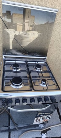 طباخ للبيع أخو جديد مصري فريش07742243861 مكان الكاضمية