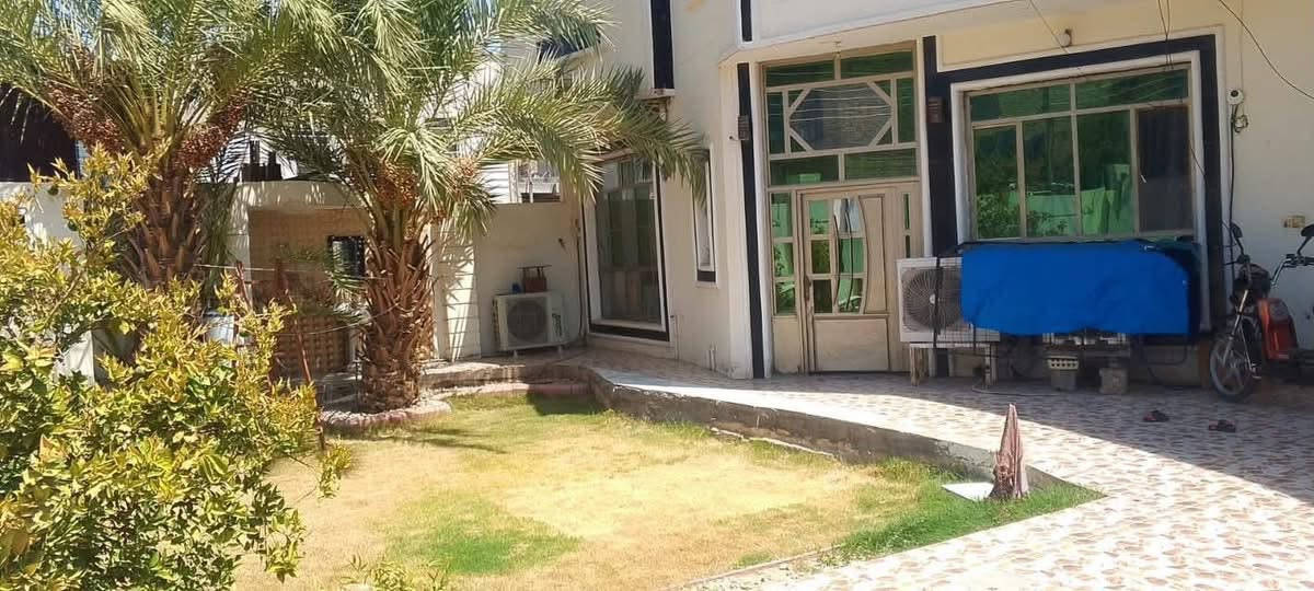 🕋بسم الله الرحمٰن الرحيم 🕋

👋السلام عليكم ورحمة الله وبركاته👋

🌄الانبار قضاء الفلوجه 

🏡 بيـــت 

#للبيع  الضباط الرابـــعة شارع 60 فرعي 

سنة بناء الطابق الاول 2016 

الطابق الثاني حديث 

شارع 15 

 

🔵 المســــاحة  300م 

🚧 بناء طابوق 

🏠طابقين 

🔵استقبال

🔵مطبخ حار وبارد 

 🔵غرف عدد 4 

🔵صالة

🔵صحيات عدد 4

💲#السعر المعلن220  قابل للتفاوض 

للأستفسار اكثر الاتصال على الارقام التاليه

***********
***********
                      ***********——————————اوزيارة مكتبنا 

#خليج_العربب_للعقار في الفلوجه شارع ابوالنسور #عقارات #عقارات_الفلوجه #بيع_وشراء_العقارات #عقارات_الانبار #عقارات_بغداد
