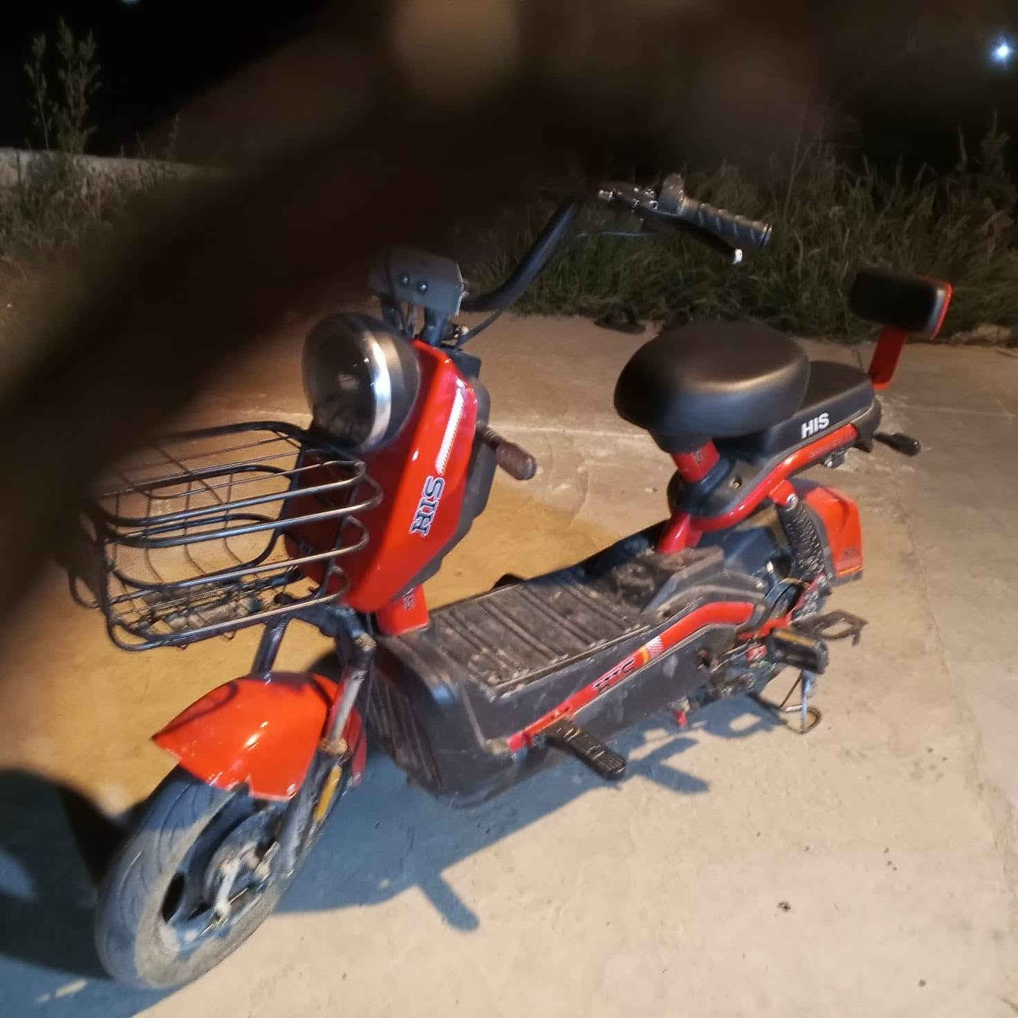 دراجه شحن للبيع
سعره ١٧٥
هذه رقم صاحبه ***********
