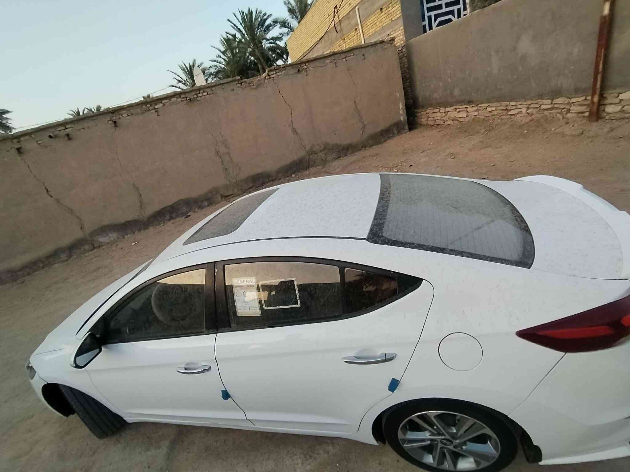 السلام عليكم النتره مديل 18 خليجي فوال  بصمت أبواب شاره بلل مري مري شفط تحكم ستيرن فتحه فوال عده البصمه رقم قادسيه باسمي سياره بيها صبغ باب خلفي وشويه بارد فقط بدون معجون مكينه 2000 كير ومحرك كفاله تبريد ثلج حداديه تخم تاير كلها جديد مكلف بنشر رقم (***********)
