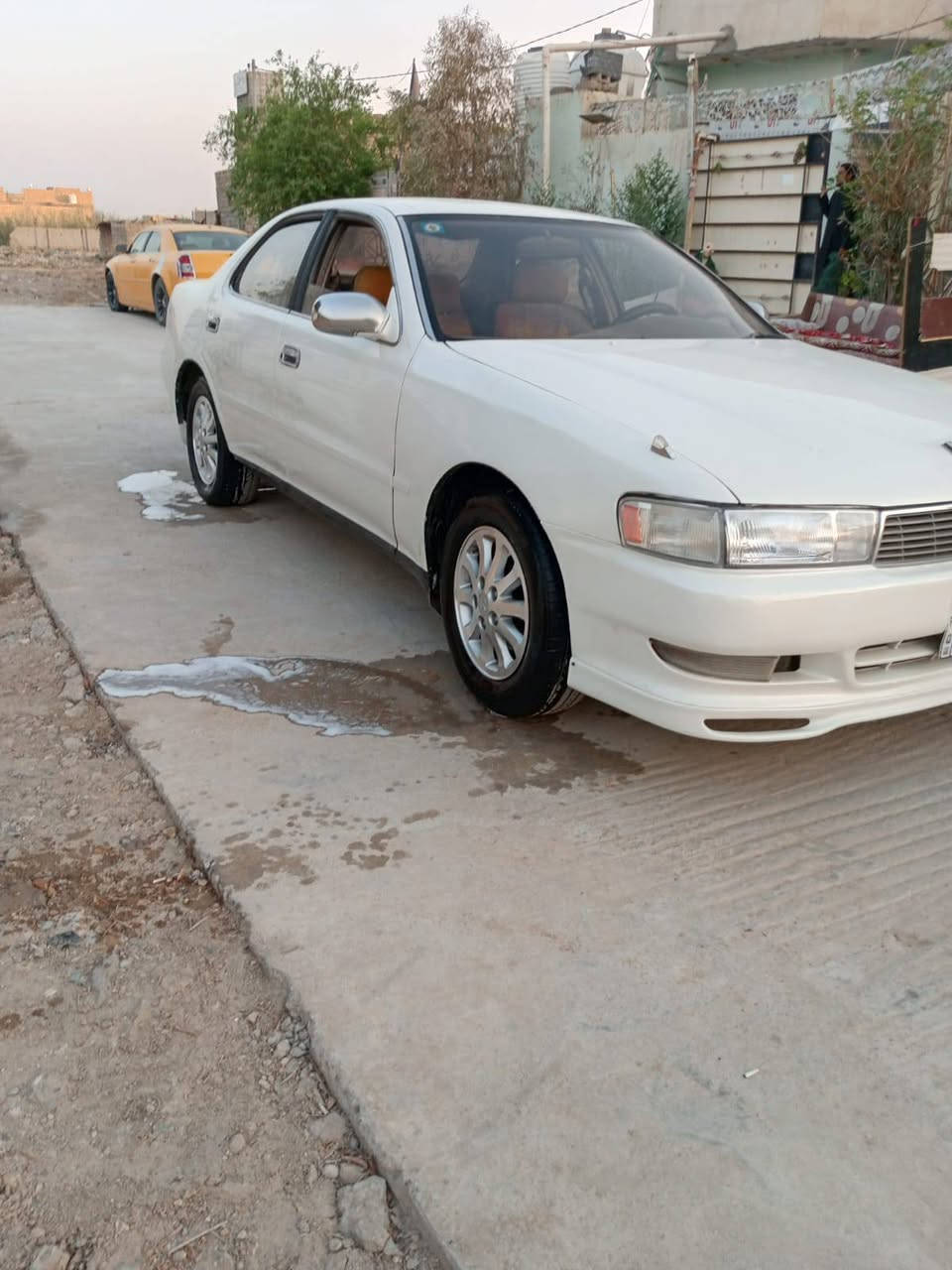 لا توجد تفاصيل

نص مكتوب في الصور:
- كريسته للبيع مكينه وكير خير من الله حداديه حلوه تخم تاير سعره 50 ***********