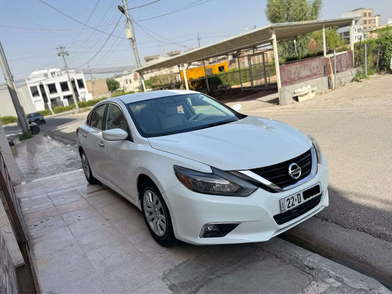 نيسان ئالتيما ٢٠١٧ ناو زەرد 

گێر و مەكینە و بەردی گزۆز بەشەرت ٩٠ رۆشتوە 

ئێرباگ بەشەرت  هیچی نەتقیە تەزرەی نیە

سبوغی نیە  ٣-٤ جێ  بچوك ساردەكوتە 

رەقم و هەزە و سنوی نوێیە بێ مەسرەف 

  سۆنەرم داناوە 1N4AL3AP6HC155256

سعری فرۆشتن ١١٦ ورقە كەمێك مەجال 

                      *********** أربيل, العراق
