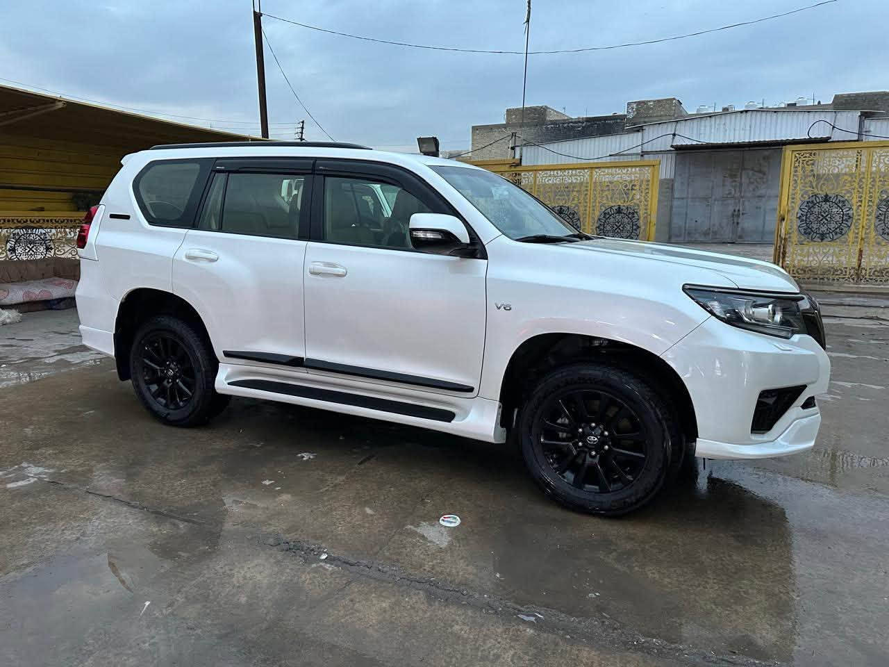 سلام عليكم
برادو موديل ٢٢ 

VX باب ثاني 
ماشيه ٦٤

رقم أربيل 

‭***********‬
