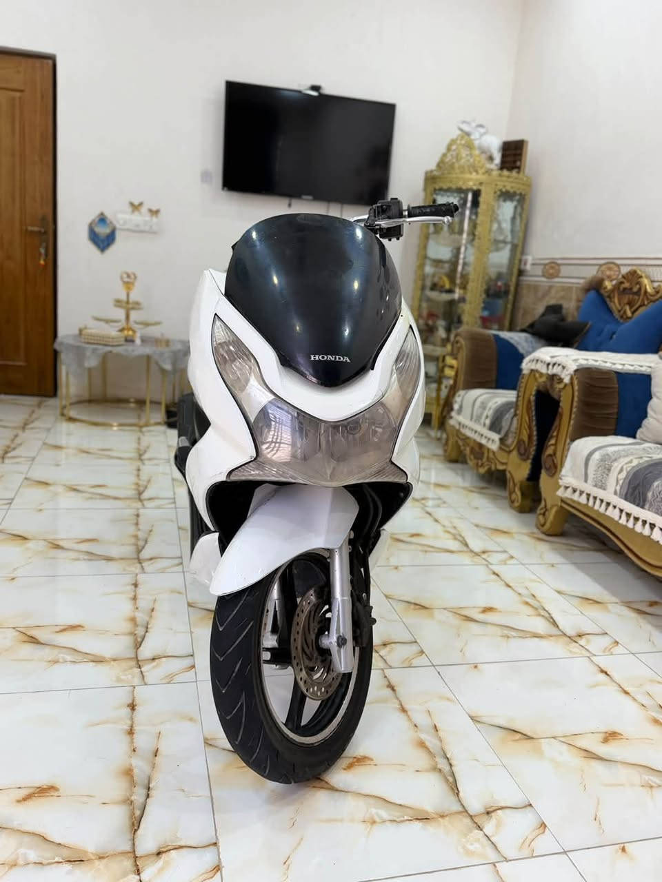 سلام عليكم دراجه بي سي اكس جيل الاول ياباني اصلي نوزل خطين ستان كهربائي حساس زدحام شلعه معدل خير من الله دراجه مال رمبه مكفوله كفاله عامه كهربائيات كلهه شغاله اي نقص مابيه دراجه جديده بلاديه ما مفتوحه السعر مليون 250 وبيه مجال المكان بغداد الدوره ابو دشير الرقم ***********

